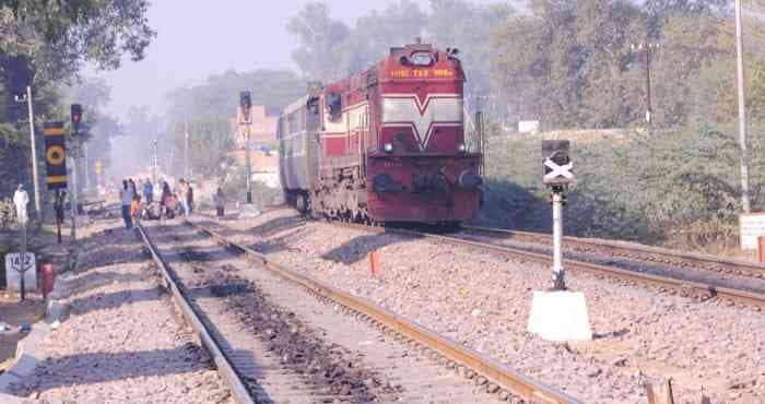 railway under bridge 