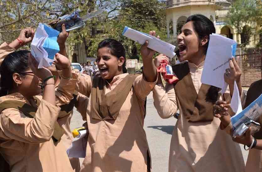 students appears board exams