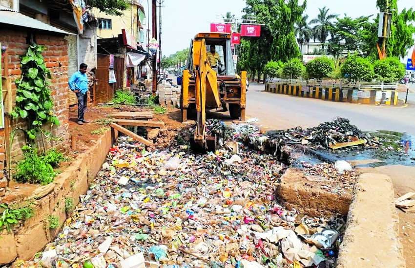 ये तस्वीरें बहुत कुछ बोलती है