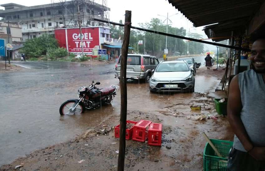 मानसून से पहले बारिश ने दी दस्तक