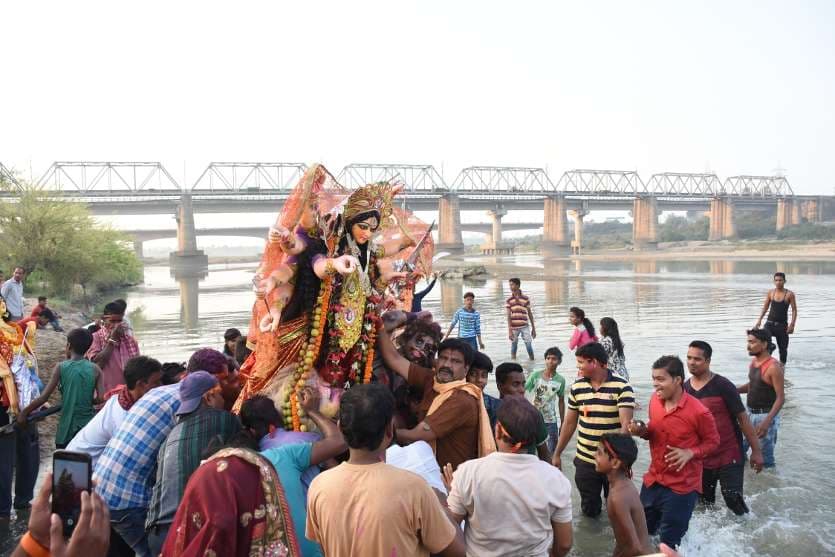 नवमी तिथि को हवन कन्या भोज के साथ नवरात्र का समापन हुआ।