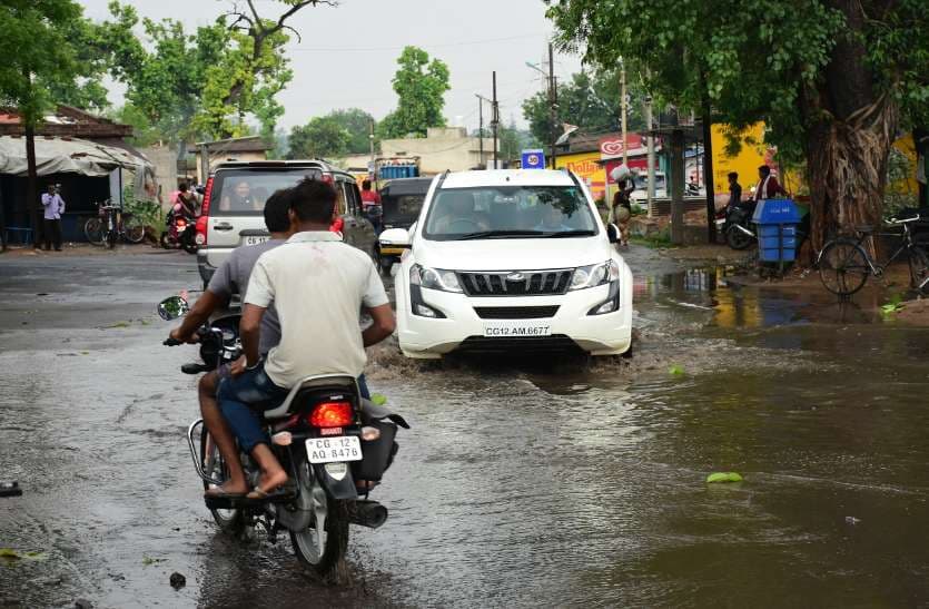 फोटो में देखिए, शुक्रवार को शाम पांच बजते ही मौसम ने कैसे मचाई तबाही