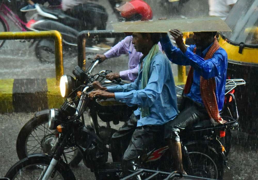 Rain in aligarh