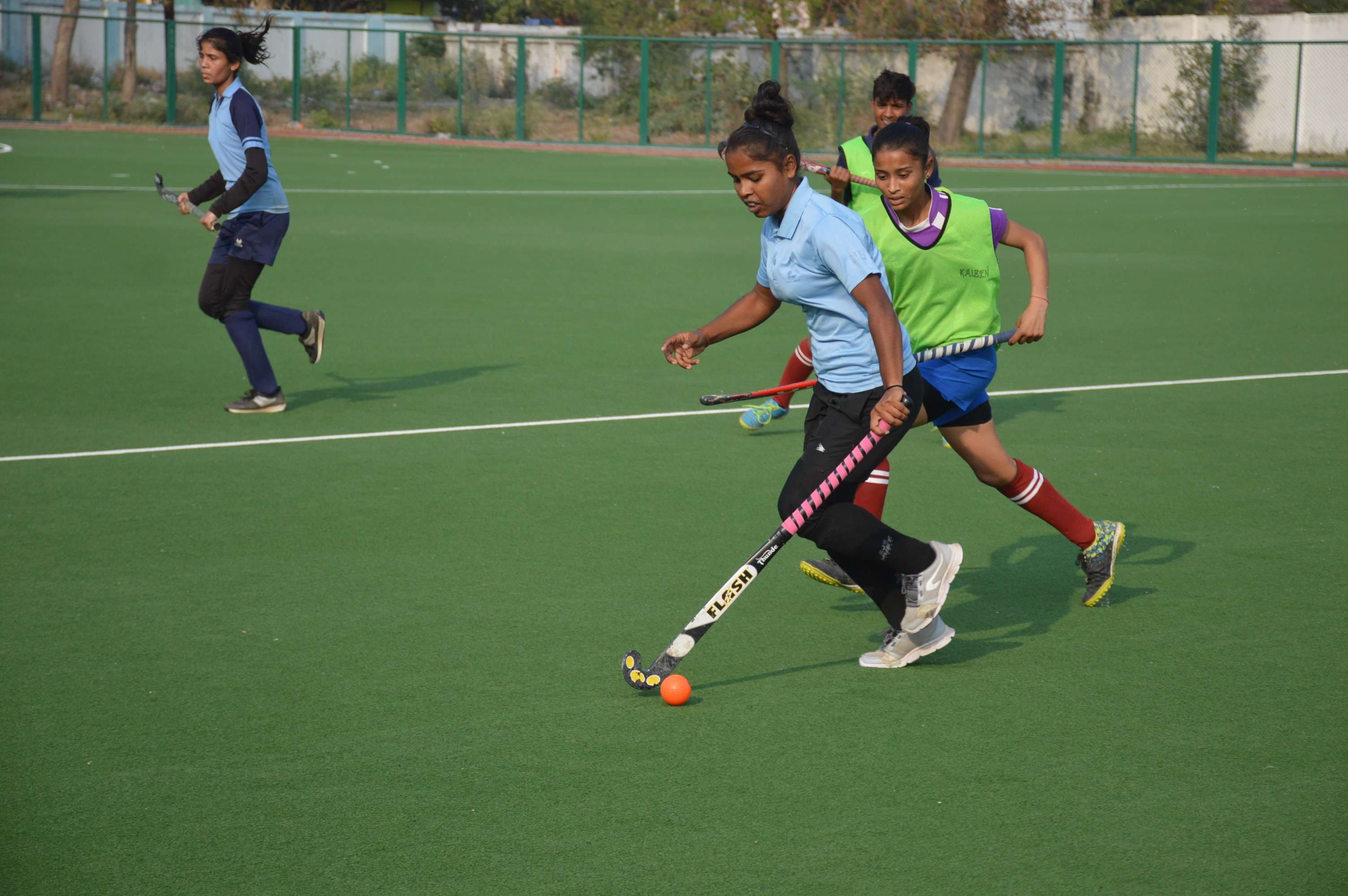 Hockey players showed their skills on Estoturf