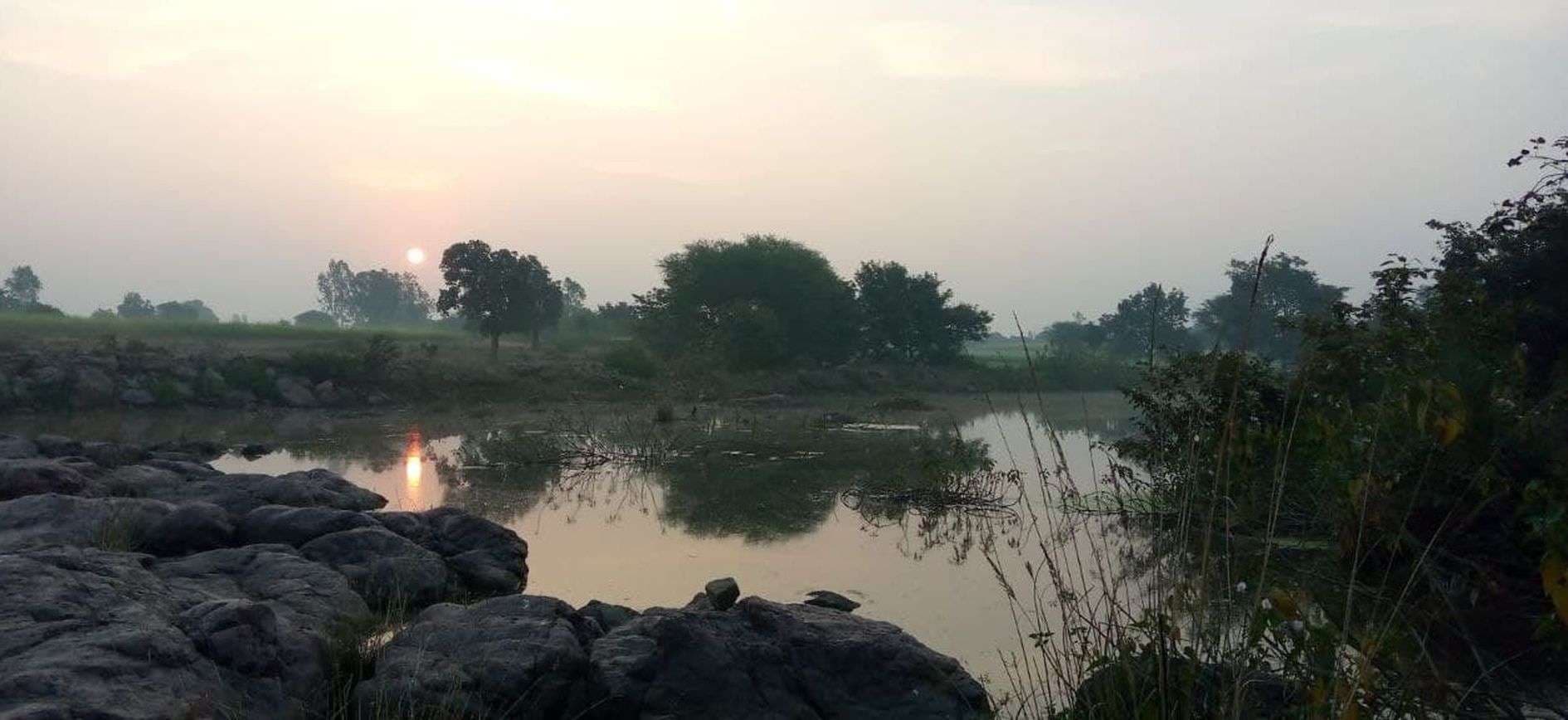 weather: मौसम ने दिखाए दिन में कई रंग, देखे यह फोटो...