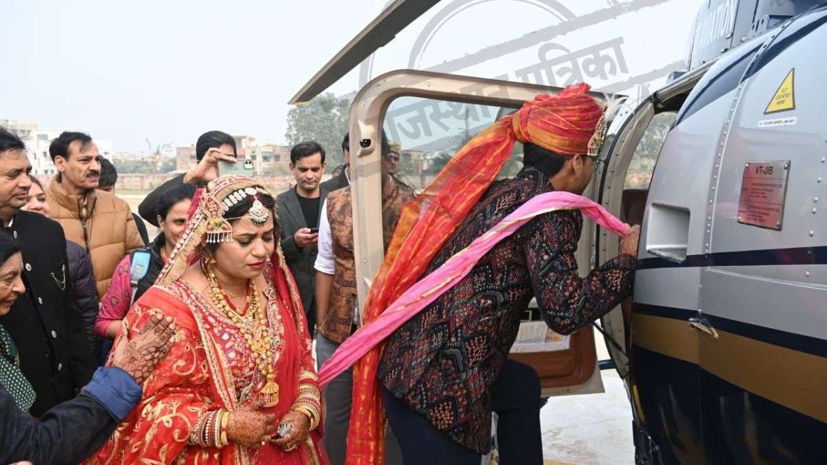 ips_devendra_kumar_and_ias_aparajita_03.jpg