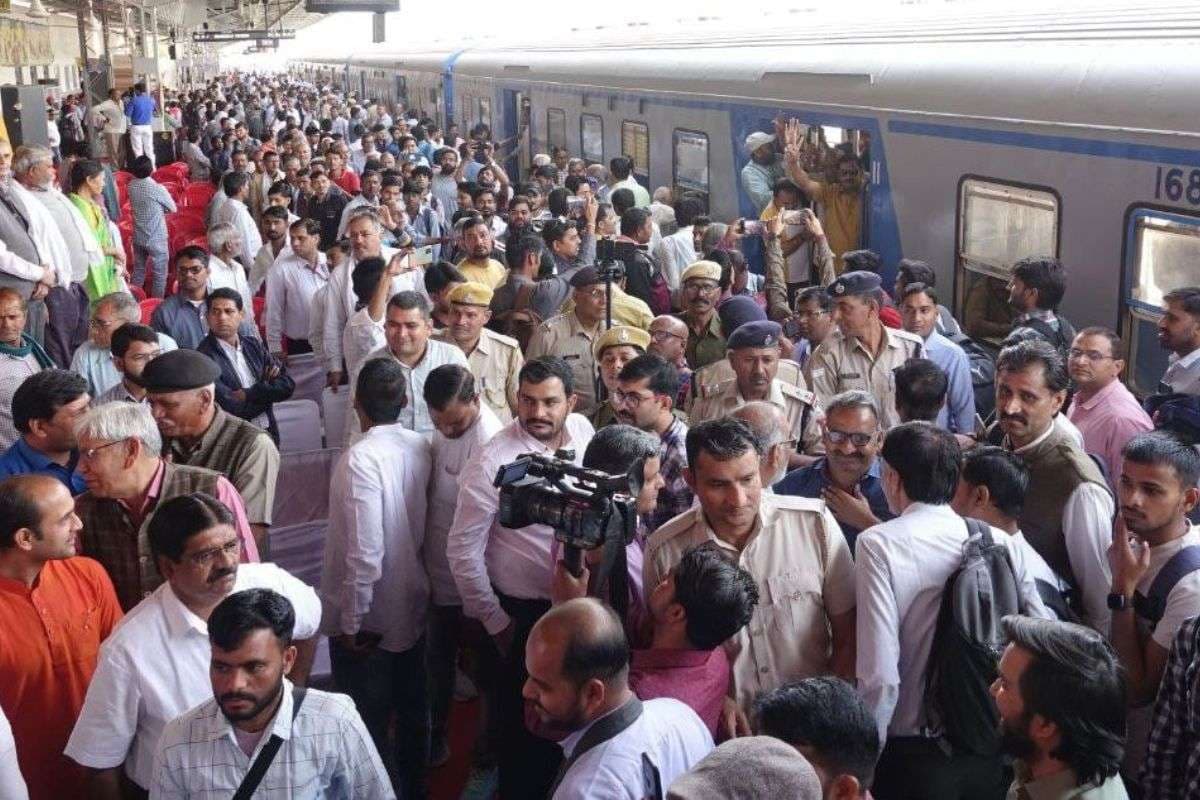 dausa-gangapur_rail_line_inaugurate13.jpg