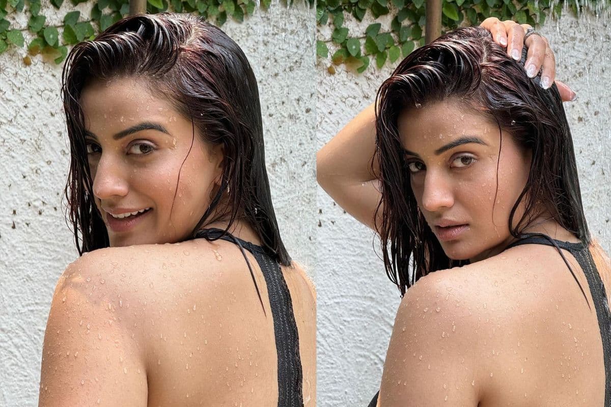 akshara singh bath photos