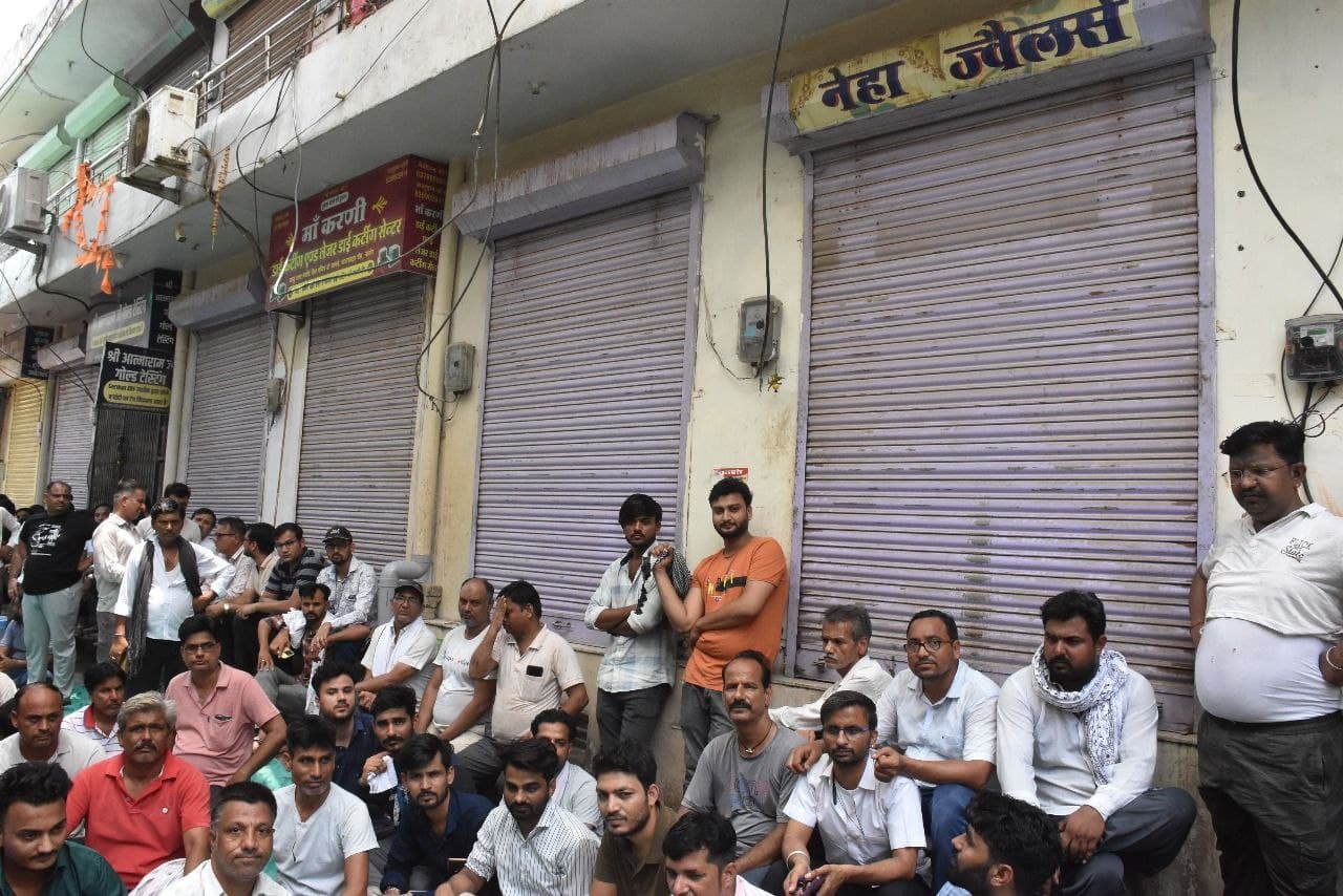 Naveen died of injuries in the attack, people demonstrated in front of the Superintendent of Police office