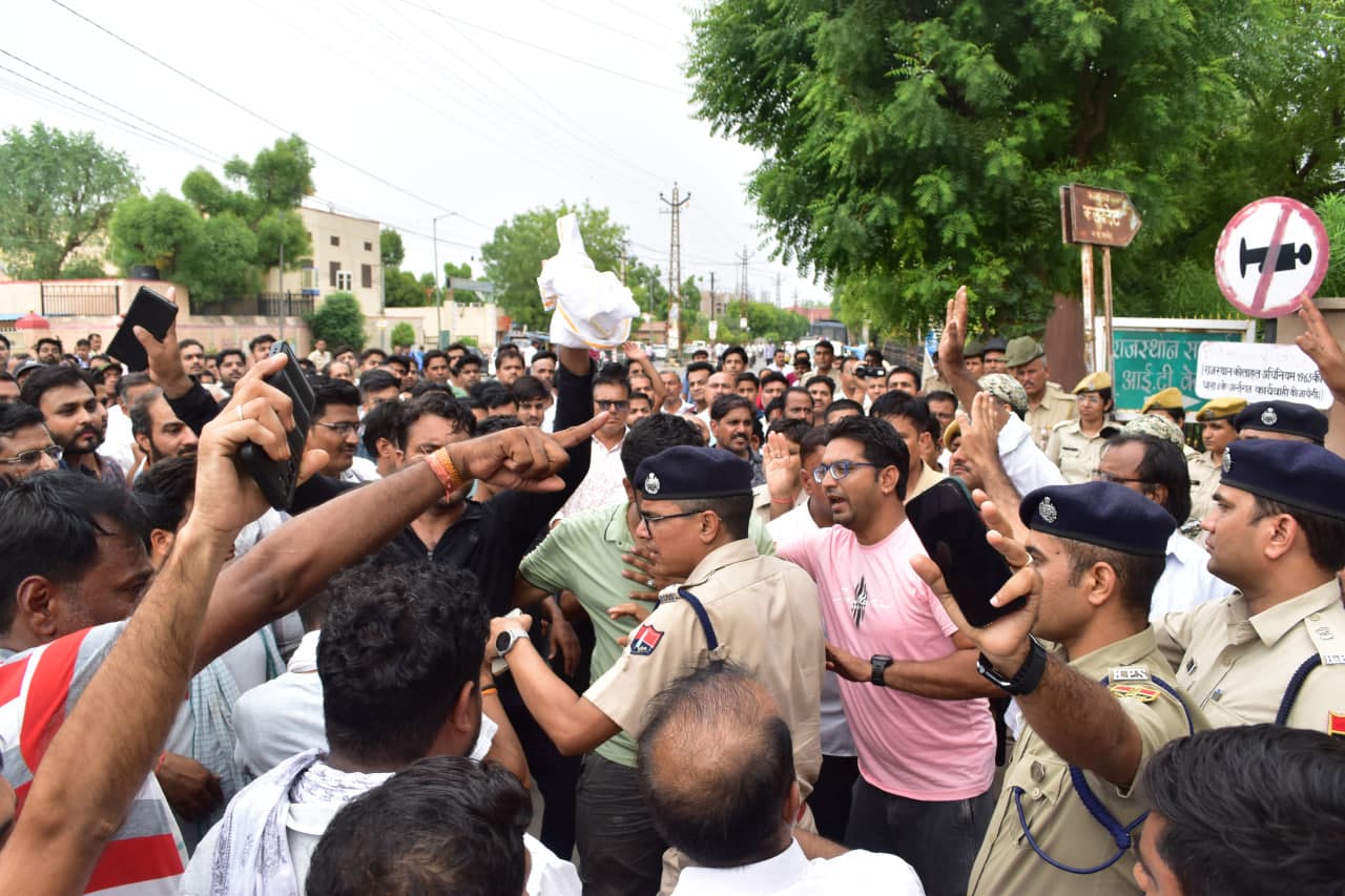 Naveen died of injuries in the attack, people demonstrated in front of the Superintendent of Police office