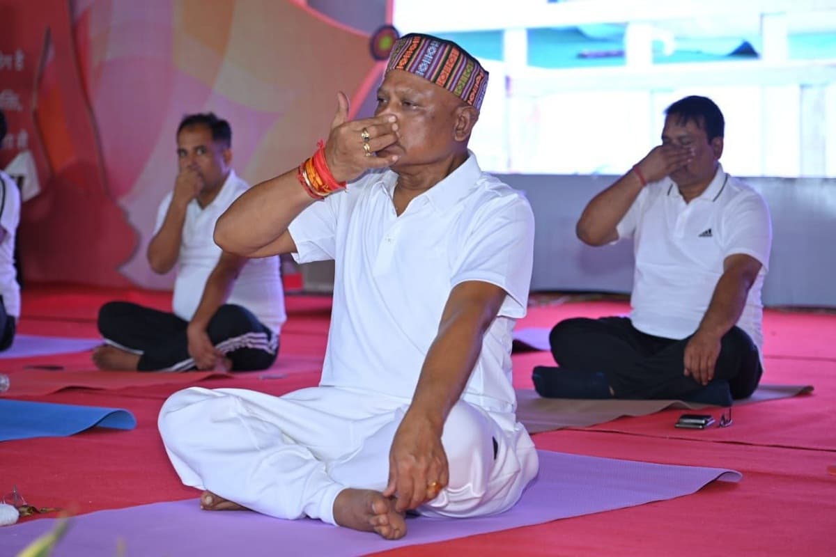 International Yoga Day 2024: मुख्यमंत्री विष्णु देव साय अंतर्राष्ट्रीय योग दिवस के अवसर पर आयोजित राज्य स्तरीय सामूहिक योगाभ्यास में हुए शामिल
