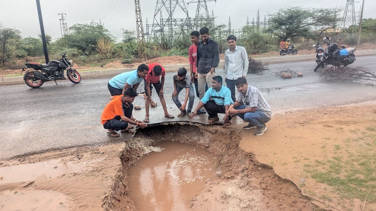 Road near Gogelav Dam worth Rs 18 crore caved in.