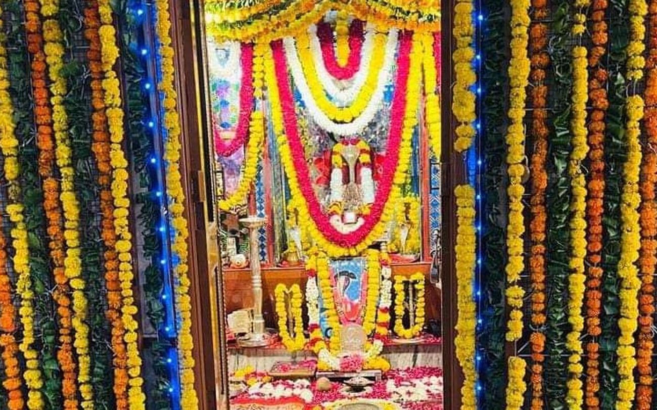 Crowd of devotees gathered at Hariram Baba's fair in Jhorda.