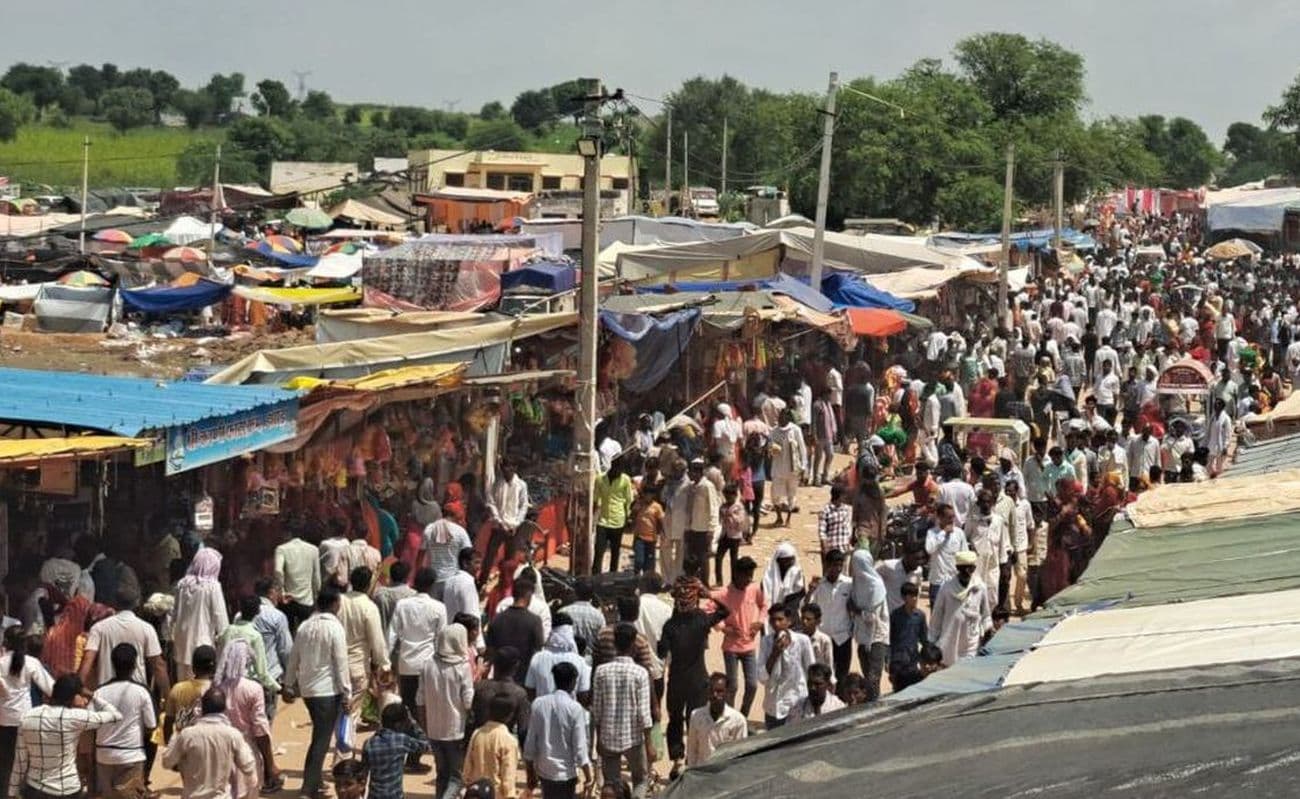 Crowd of devotees gathered at Hariram Baba's fair in Jhorda.