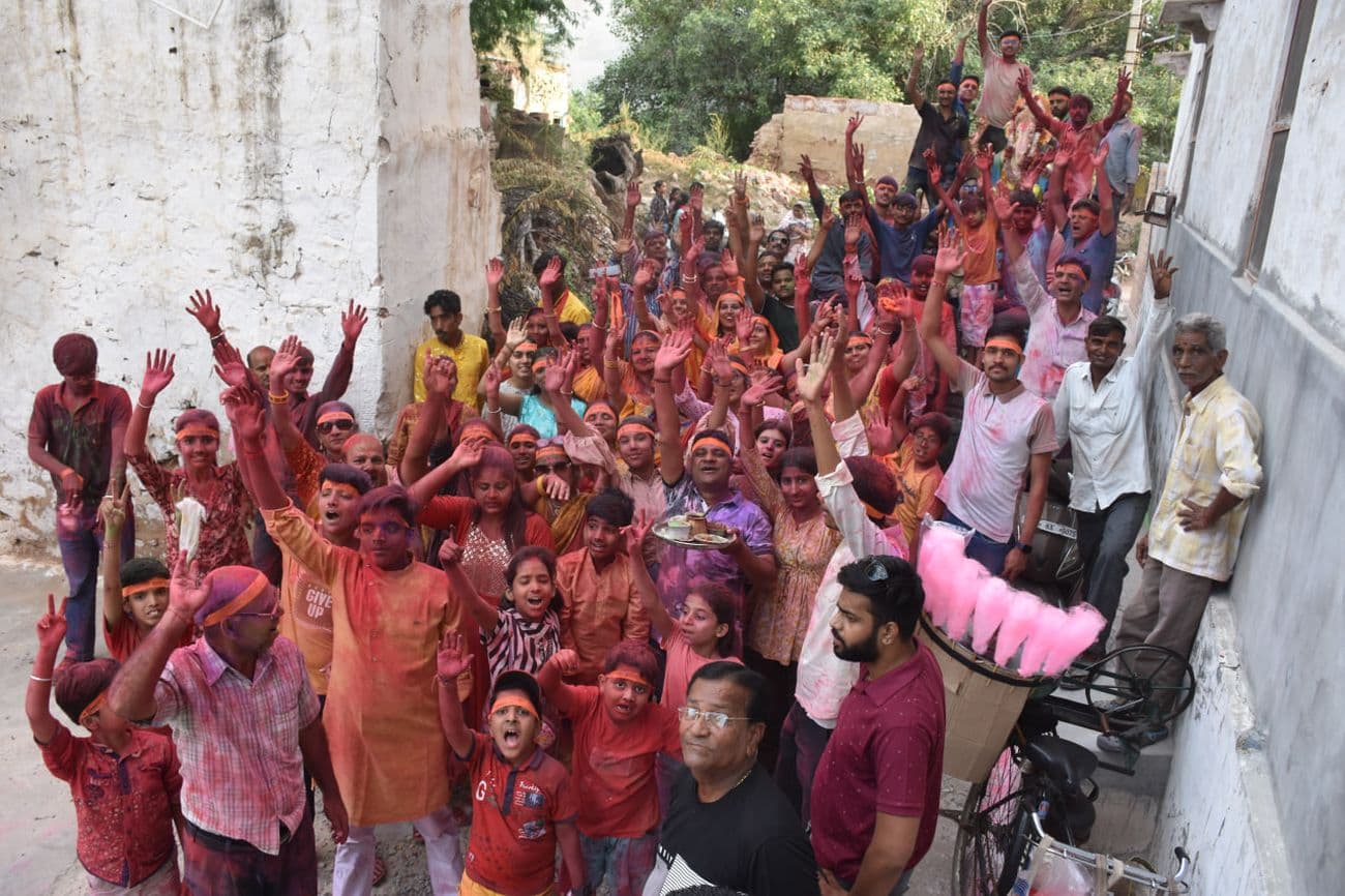 Ganpati Bappa Moriya, Bappa bid farewell amid cheers