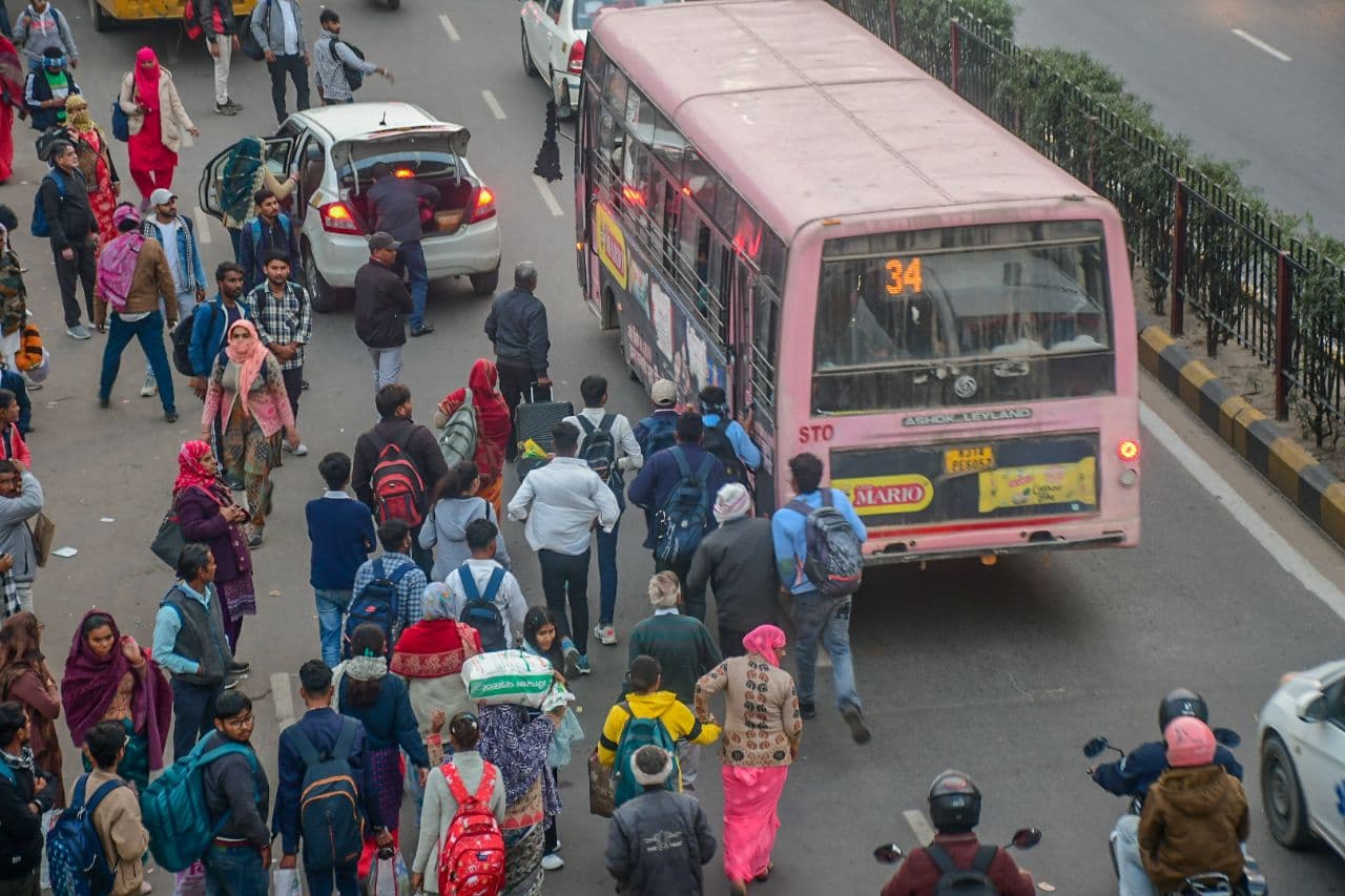 Narayan Singh circle crowded buses