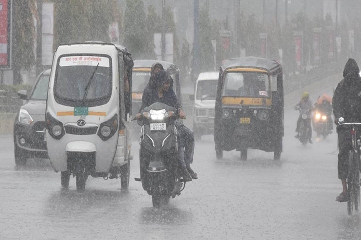 CG Weather Update: पश्चिमी विक्षोभ दिखाएगा असर! अगले 3 दिन तक इन जिलों में होगी बारिश, IMD का अलर्ट जारी