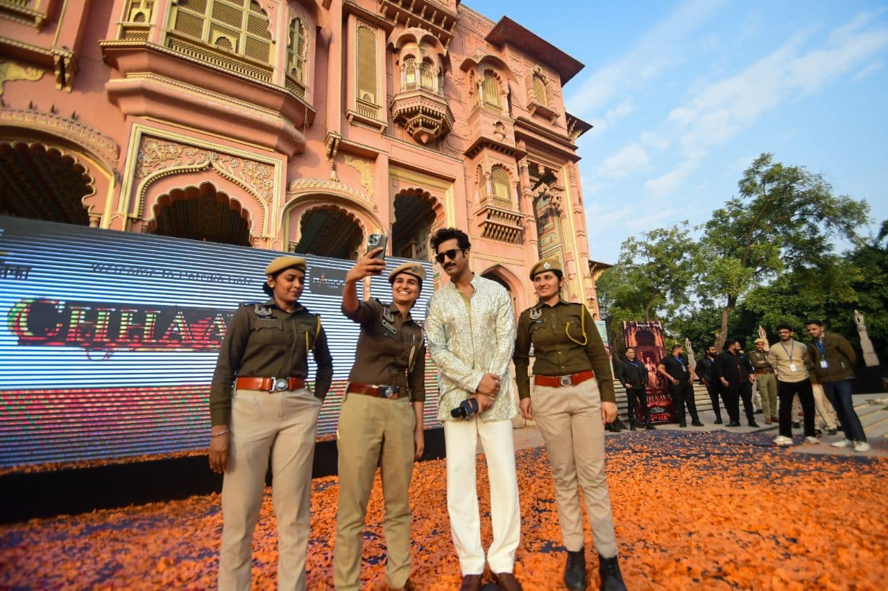 Vikki koushal at patrika gate 