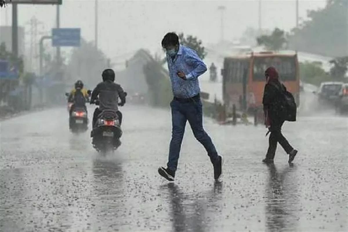 CG Weather Update: पश्चिमी विक्षोभ दिखाएगा असर! अगले 3 दिन तक इन जिलों में होगी बारिश, IMD का अलर्ट जारी