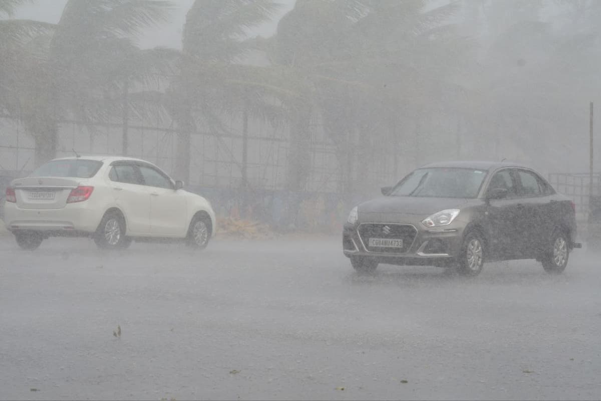 Monsoon 2025: 1 जून को केरल में दस्तक देगा मानसून! प्रदेश के कई जिलों में बिगड़ेगा मौसम का मिजाज, होगी बारिश