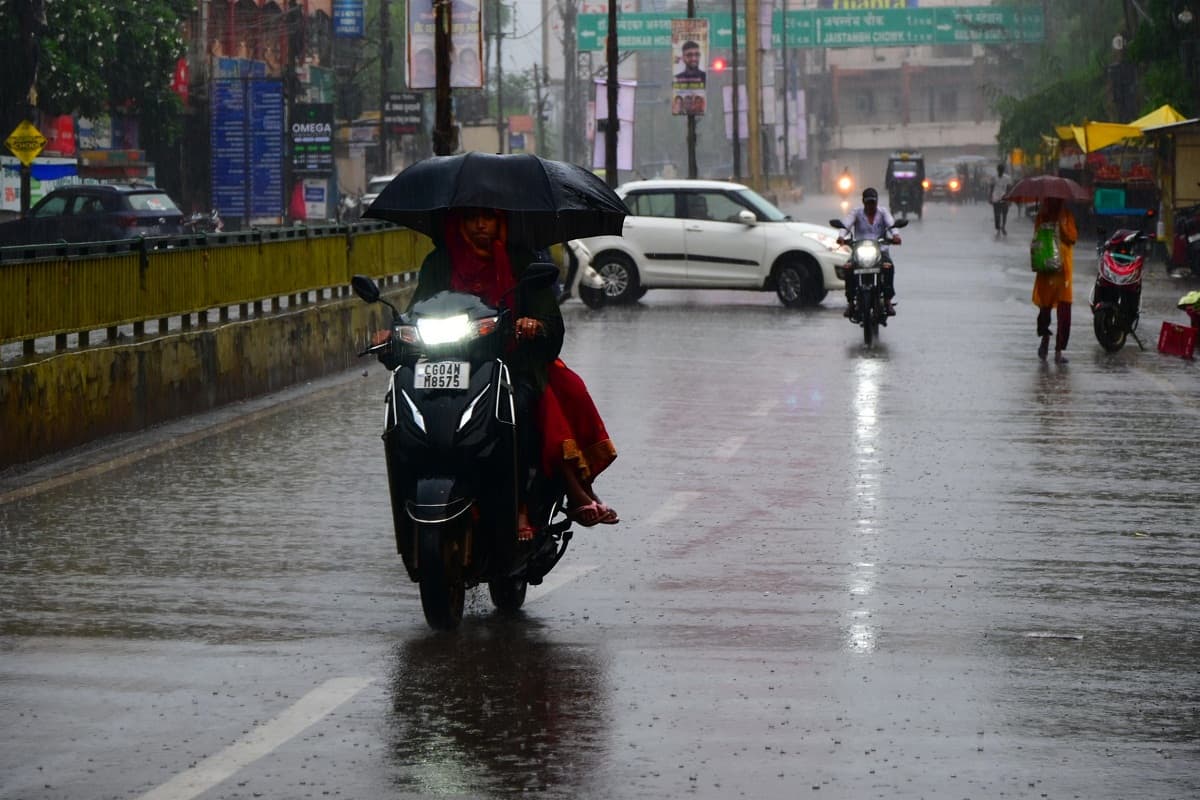 Monsoon 2025: एक्टिव हुआ प्री-मानसून… अगले 7 दिनों तक बारिश का यलो अलर्ट जारी, जानें IMD का लेटेस्ट अपडेट