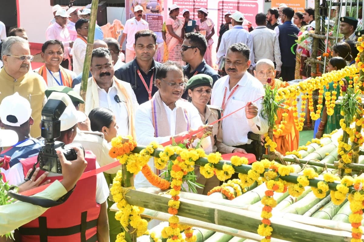 CM साय ने बुद्ध महोत्सव के लिए 25 लाख की घोषणा की, 94 करोड़ के कामों का लोकार्पण-भूमिपूजन भी... देखें Photos
