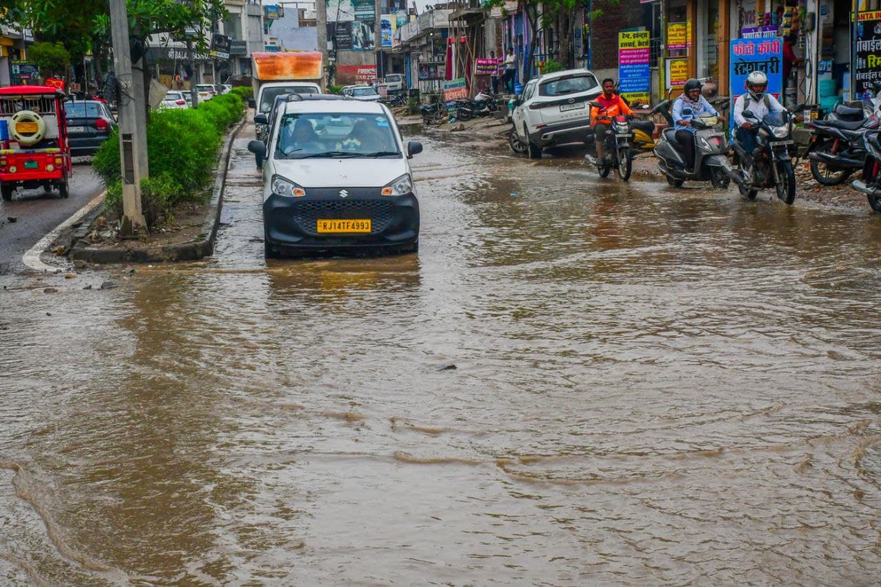 Rain in jaipur